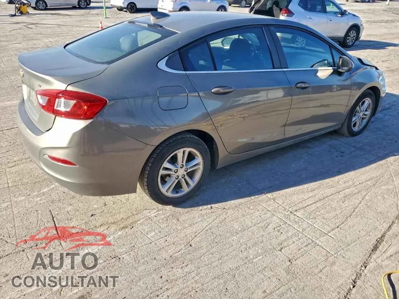 2017 CHEVROLET CRUZE Damaged VIN 1G1BE5SM7H7258728 – side profile 2017 CHEVROLET CRUZE Damaged VIN 1G1BE5SM7H7258728 – side profile