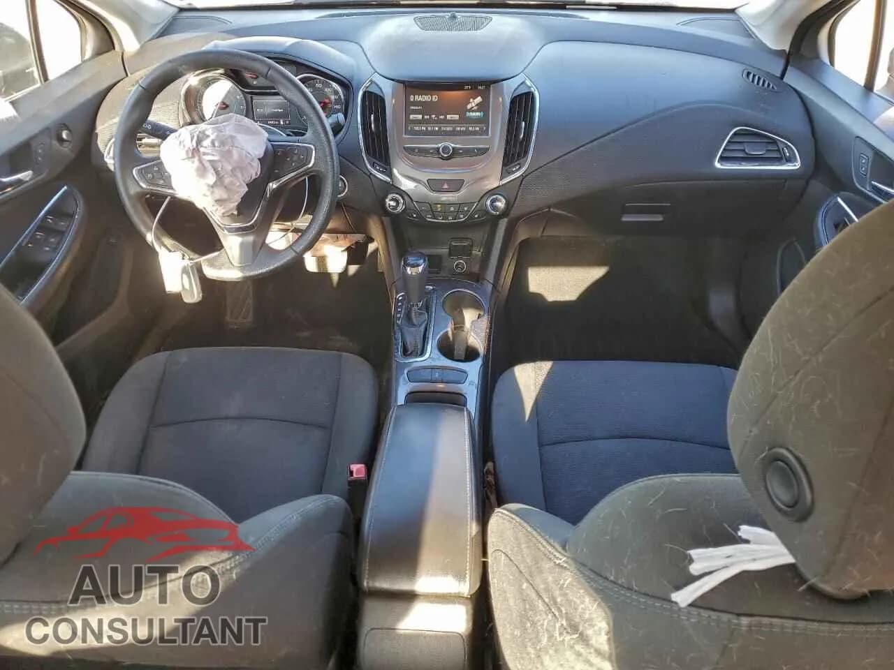 2017 CHEVROLET CRUZE Damaged VIN 1G1BE5SM7H7258728 – undercarriage 2017 CHEVROLET CRUZE Damaged VIN 1G1BE5SM7H7258728 – undercarriage