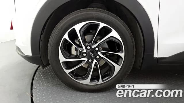 2023 Chevrolet Bolt EUV Premier Sold VIN 1G1F66S06P4123435 – front exterior 2023 Chevrolet Bolt EUV Premier Sold VIN 1G1F66S06P4123435 – front exterior