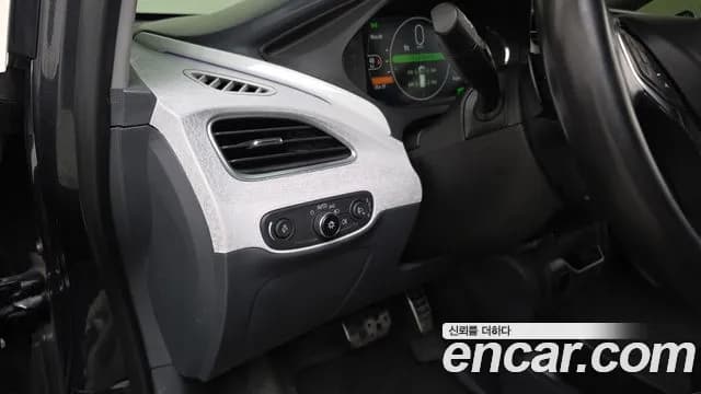 2019 Chevrolet Bolt EV EV Premier Sold VIN 1G1F76E06K4129544 – exterior detail 2019 Chevrolet Bolt EV EV Premier Sold VIN 1G1F76E06K4129544 – exterior detail