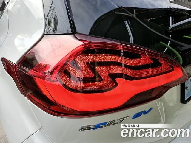 2020 Chevrolet Bolt EV EV Premier Sold VIN 1G1F76E06L4133126 – front exterior 2020 Chevrolet Bolt EV EV Premier Sold VIN 1G1F76E06L4133126 – front exterior