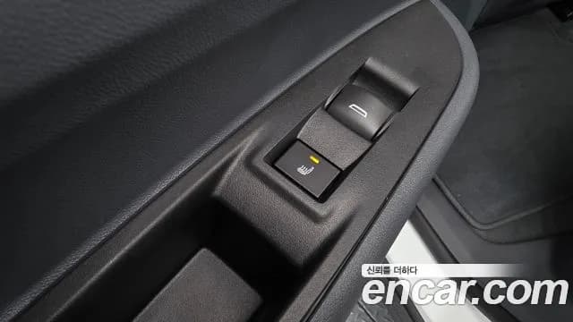 2021 Chevrolet Bolt EV EV Premier Sold VIN 1G1F76E08M4106043 – exterior detail 2021 Chevrolet Bolt EV EV Premier Sold VIN 1G1F76E08M4106043 – exterior detail