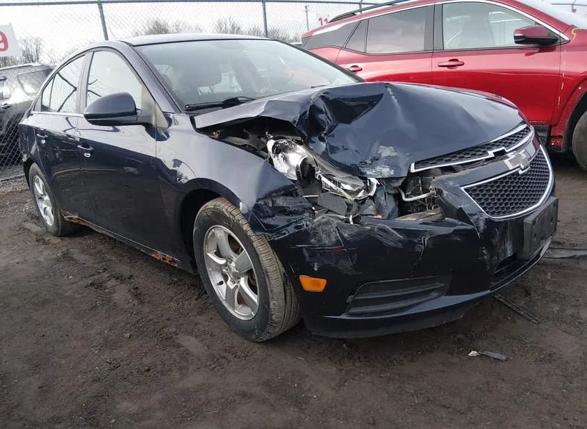 2014 CHEVROLET Cruze Used VIN 1G1PC5SB4E7198056 – photo 11 2014 CHEVROLET Cruze Used VIN 1G1PC5SB4E7198056 – photo 11