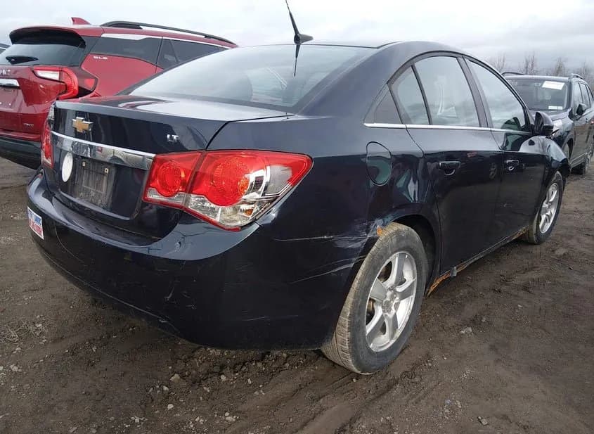 2014 CHEVROLET Cruze Used VIN 1G1PC5SB4E7198056 – photo 12 2014 CHEVROLET Cruze Used VIN 1G1PC5SB4E7198056 – photo 12