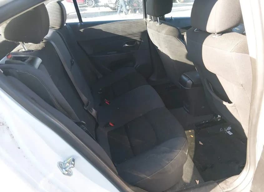 2016 CHEVROLET Cruze Limited Used VIN 1G1PE5SB3G7230315 – front exterior 2016 CHEVROLET Cruze Limited Used VIN 1G1PE5SB3G7230315 – front exterior