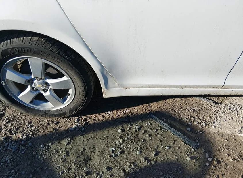 2016 CHEVROLET Cruze Limited Used VIN 1G1PE5SB3G7230315 – side profile 2016 CHEVROLET Cruze Limited Used VIN 1G1PE5SB3G7230315 – side profile