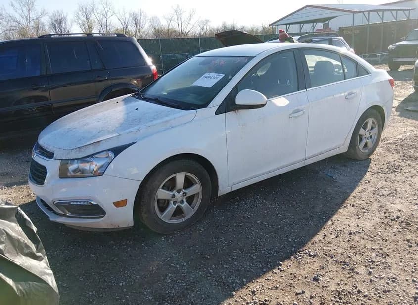 2016 CHEVROLET Cruze Limited Used VIN 1G1PE5SB3G7230315 – photo 12 2016 CHEVROLET Cruze Limited Used VIN 1G1PE5SB3G7230315 – photo 12