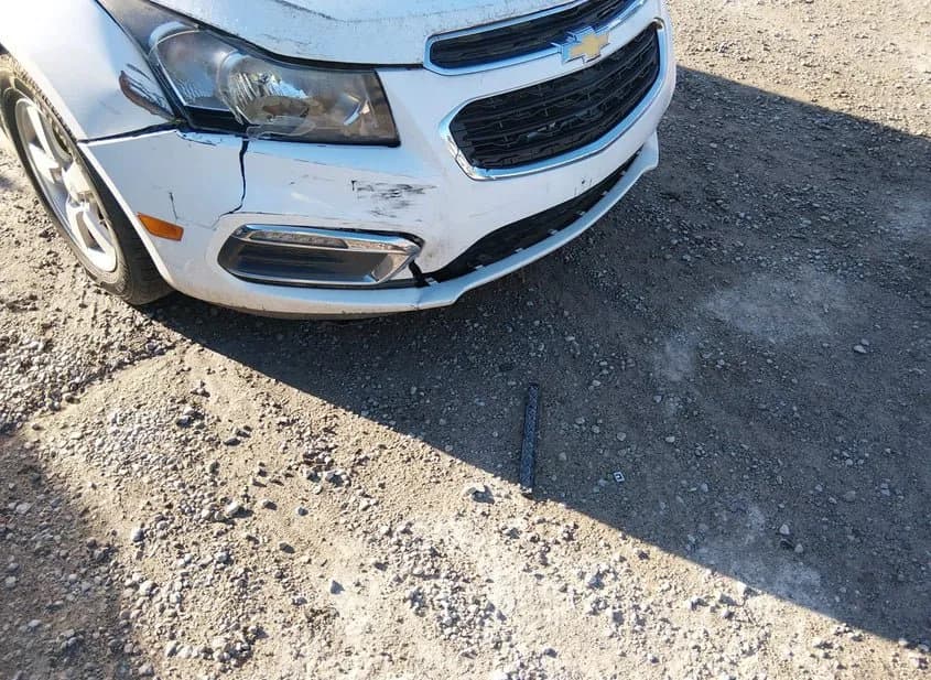 2016 CHEVROLET Cruze Limited Used VIN 1G1PE5SB3G7230315 – photo 13 2016 CHEVROLET Cruze Limited Used VIN 1G1PE5SB3G7230315 – photo 13