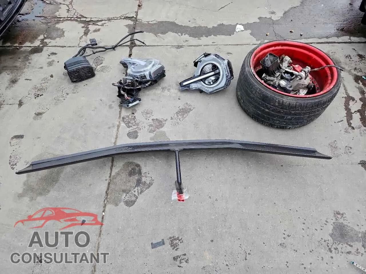 2022 CHEVROLET CORVETTE Damaged VIN 1G1YC3D48N5122746 – photo 12 2022 CHEVROLET CORVETTE Damaged VIN 1G1YC3D48N5122746 – photo 12