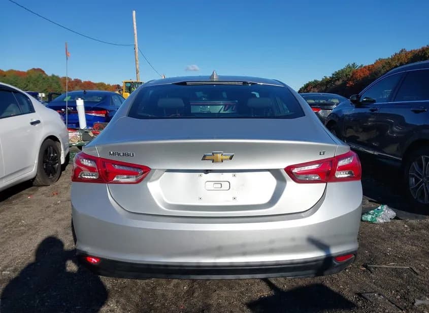 2019 CHEVROLET Malibu Used VIN 1G1ZD5ST7KF163284 – photo 14 2019 CHEVROLET Malibu Used VIN 1G1ZD5ST7KF163284 – photo 14