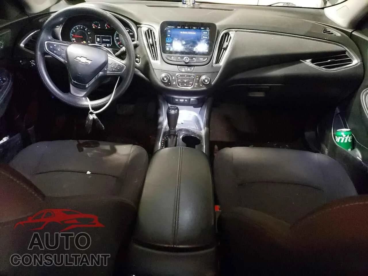 2020 CHEVROLET MALIBU Used VIN 1G1ZD5STXLF111164 – undercarriage 2020 CHEVROLET MALIBU Used VIN 1G1ZD5STXLF111164 – undercarriage