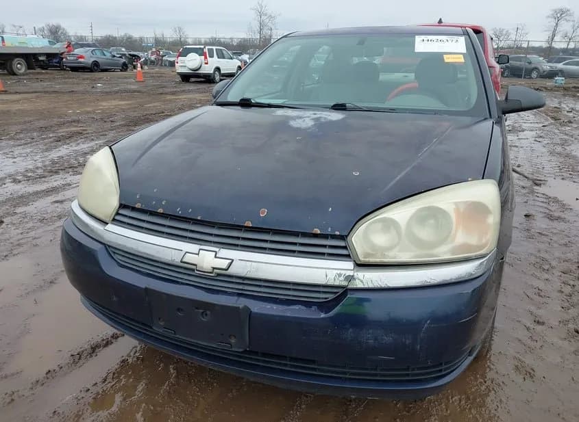 2005 CHEVROLET MALIBU Used VIN 1G1ZS52FX5F289238 – engine bay 2005 CHEVROLET MALIBU Used VIN 1G1ZS52FX5F289238 – engine bay