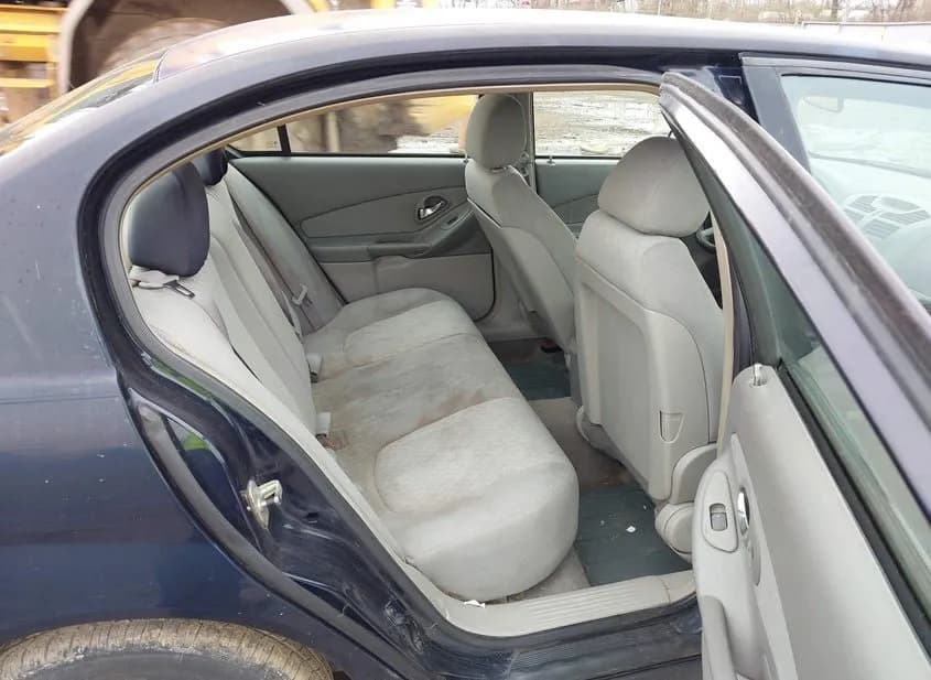 2005 CHEVROLET MALIBU Used VIN 1G1ZS52FX5F289238 – exterior detail 2005 CHEVROLET MALIBU Used VIN 1G1ZS52FX5F289238 – exterior detail