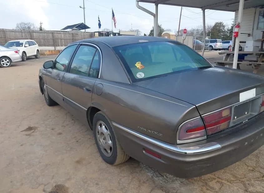 2000 BUICK Park Avenue Used VIN 1G4CW54K5Y4225969 – undercarriage 2000 BUICK Park Avenue Used VIN 1G4CW54K5Y4225969 – undercarriage