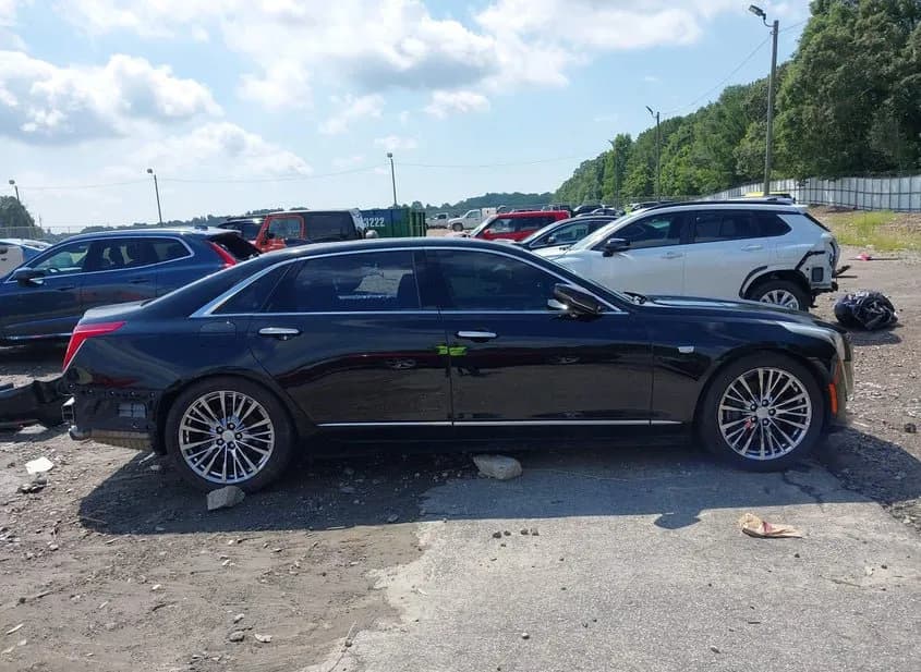 2016 CADILLAC CT6 Used VIN 1G6KB5RS0GU164942 – trunk area 2016 CADILLAC CT6 Used VIN 1G6KB5RS0GU164942 – trunk area