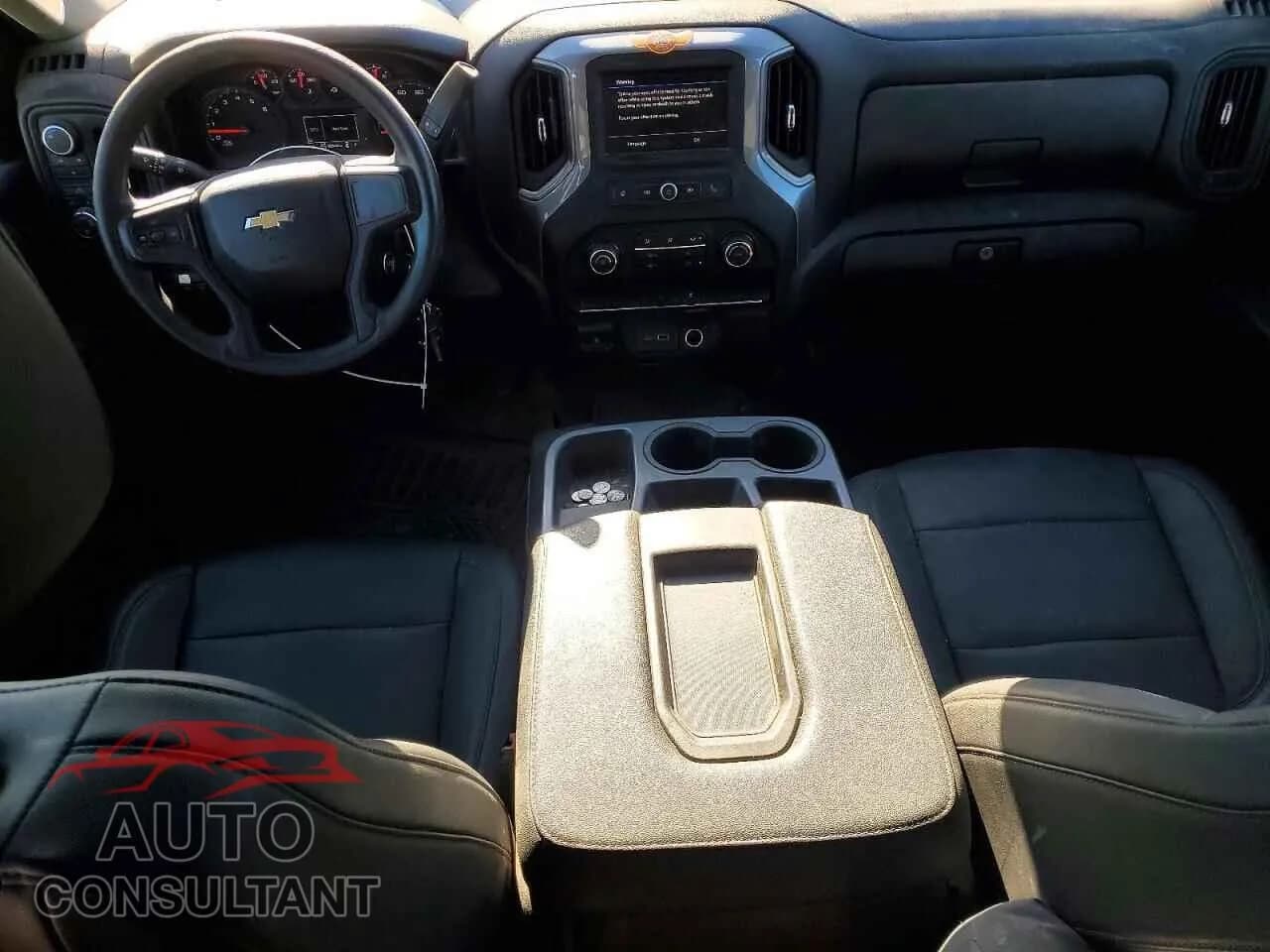 2021 CHEVROLET ALL Models Damaged VIN 1GB2YLE73MF155299 – undercarriage 2021 CHEVROLET ALL Models Damaged VIN 1GB2YLE73MF155299 – undercarriage