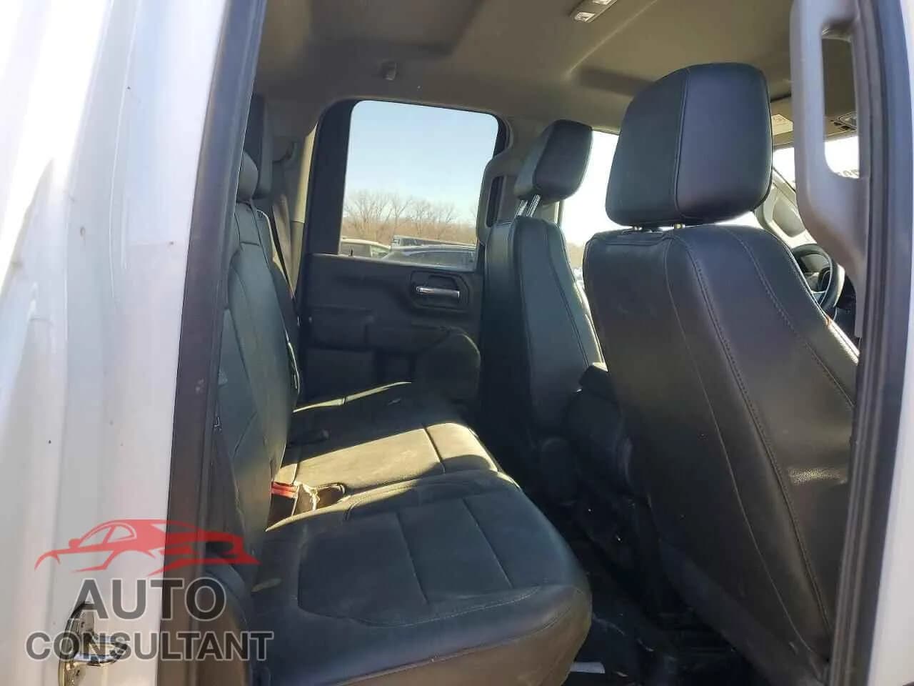 2021 CHEVROLET ALL Models Damaged VIN 1GB2YLE73MF155299 – odometer reading 2021 CHEVROLET ALL Models Damaged VIN 1GB2YLE73MF155299 – odometer reading