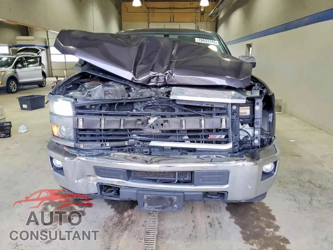 2015 CHEVROLET SILVERADO Used VIN 1GC1KWE81FF512517 – interior seats 2015 CHEVROLET SILVERADO Used VIN 1GC1KWE81FF512517 – interior seats