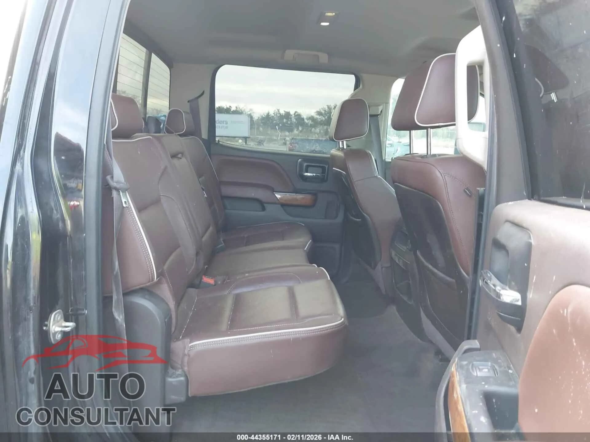 2015 CHEVROLET SILVERADO 3500HD Used VIN 1GC4K1E8XFF519630 – exterior detail 2015 CHEVROLET SILVERADO 3500HD Used VIN 1GC4K1E8XFF519630 – exterior detail