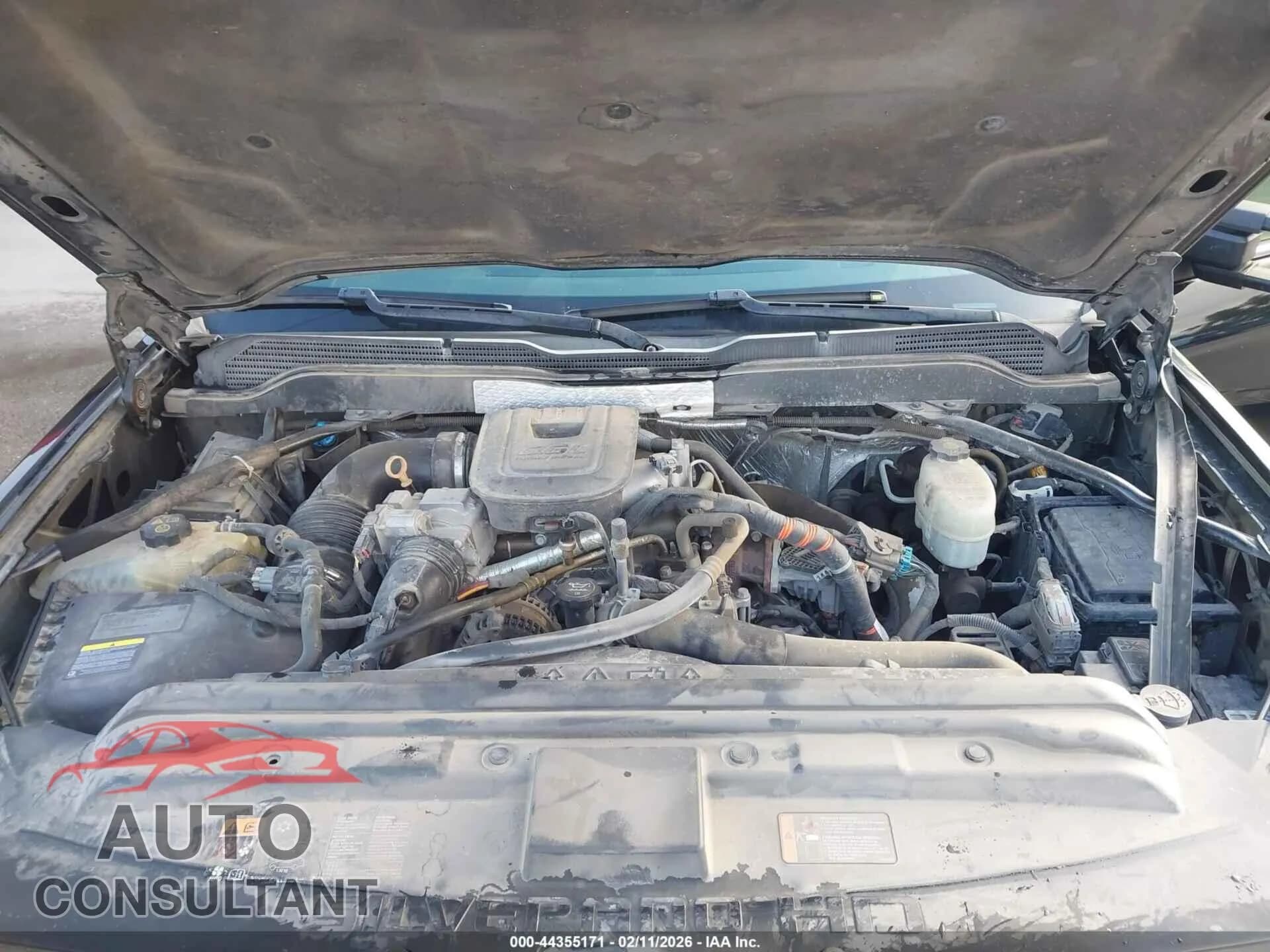 2015 CHEVROLET SILVERADO 3500HD Used VIN 1GC4K1E8XFF519630 – trunk area 2015 CHEVROLET SILVERADO 3500HD Used VIN 1GC4K1E8XFF519630 – trunk area