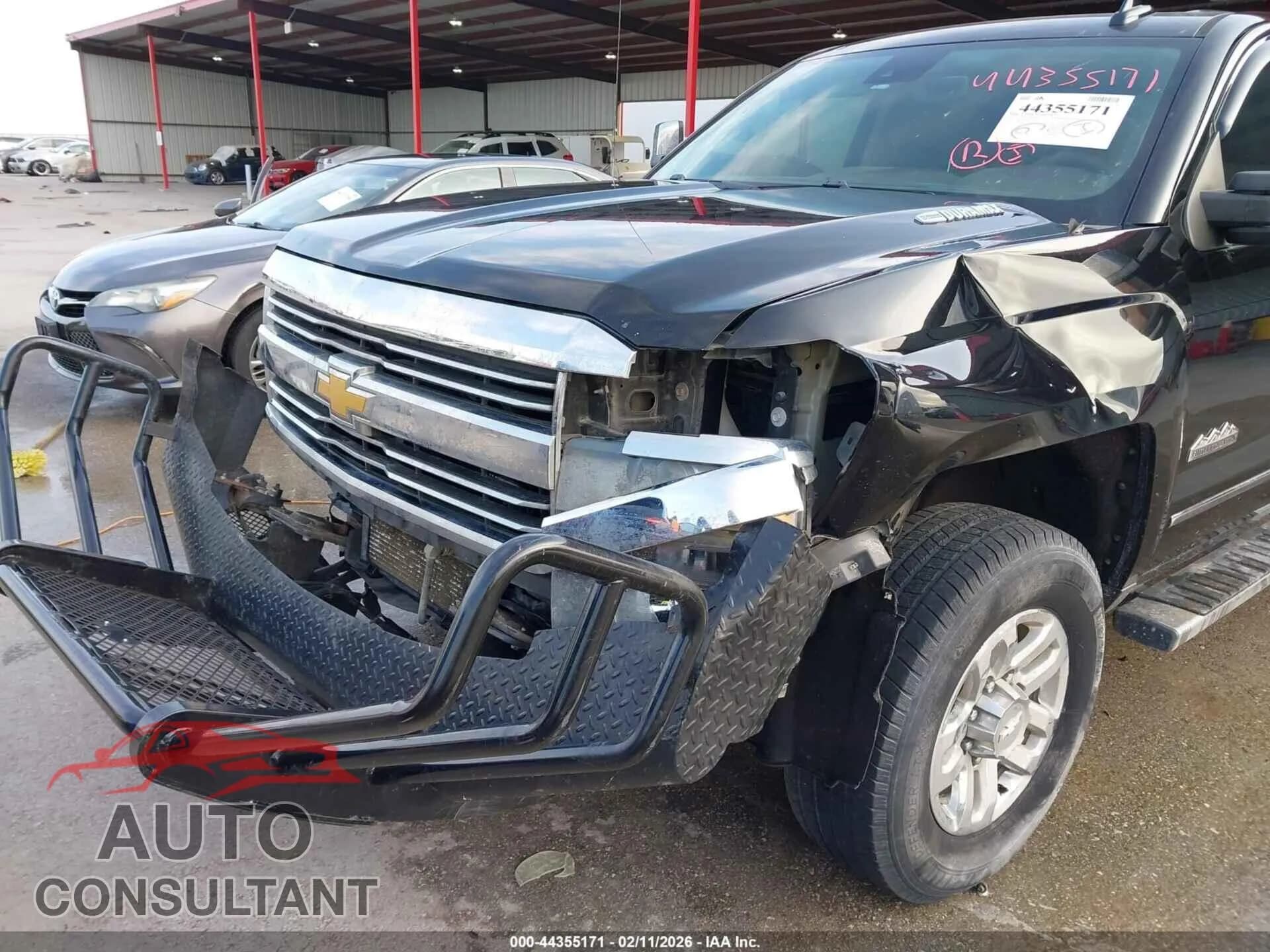2015 CHEVROLET SILVERADO 3500HD Used VIN 1GC4K1E8XFF519630 – photo 15 2015 CHEVROLET SILVERADO 3500HD Used VIN 1GC4K1E8XFF519630 – photo 15