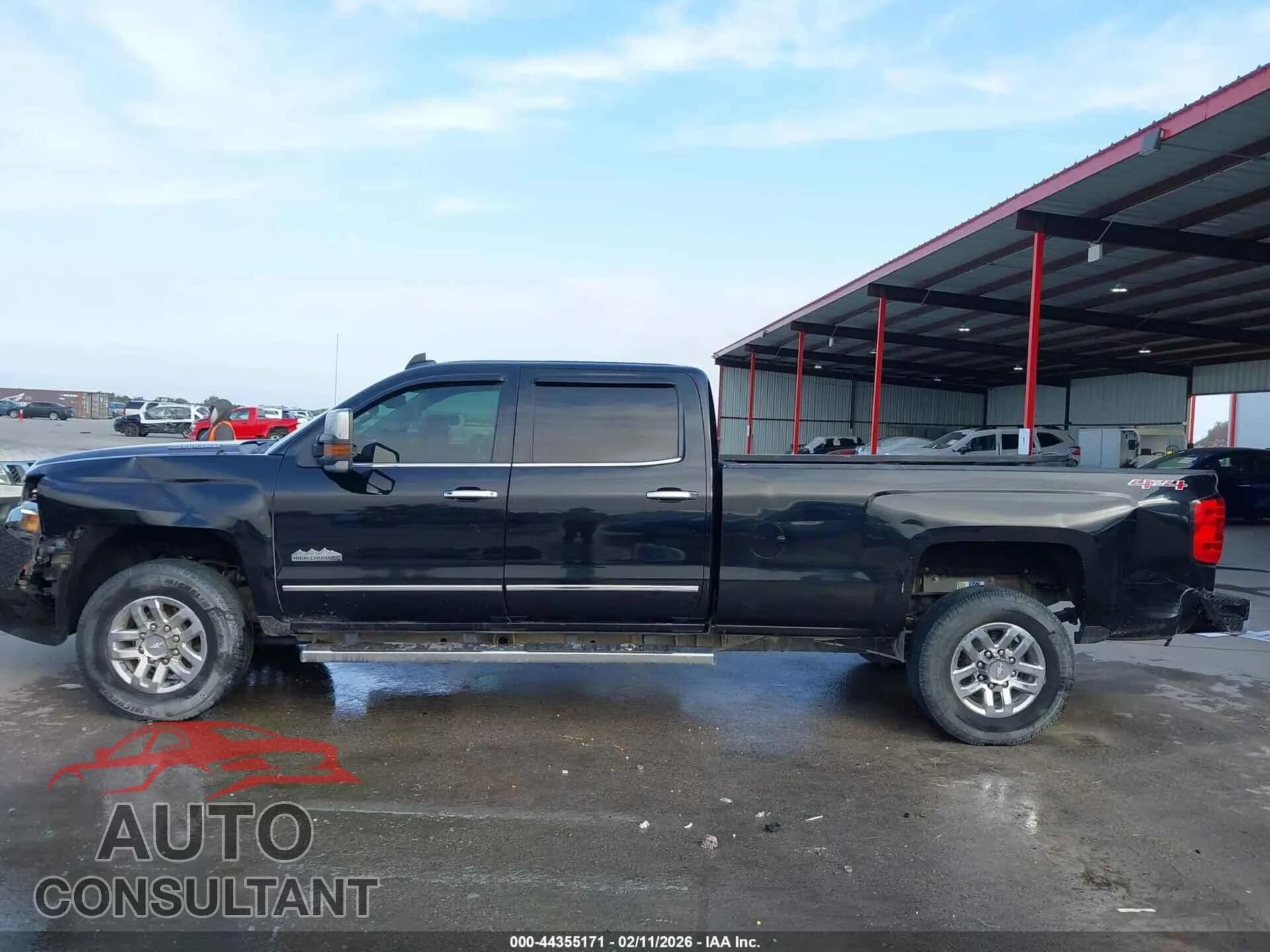 2015 CHEVROLET SILVERADO 3500HD Used VIN 1GC4K1E8XFF519630 – photo 18 2015 CHEVROLET SILVERADO 3500HD Used VIN 1GC4K1E8XFF519630 – photo 18
