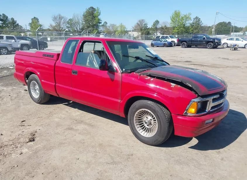 1997 CHEVROLET S-10 Pickup Used VIN 1GCCS19X0VK124746 – rear exterior 1997 CHEVROLET S-10 Pickup Used VIN 1GCCS19X0VK124746 – rear exterior