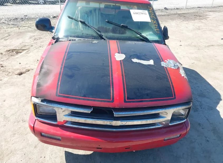 1997 CHEVROLET S-10 Pickup Used VIN 1GCCS19X0VK124746 – odometer reading 1997 CHEVROLET S-10 Pickup Used VIN 1GCCS19X0VK124746 – odometer reading