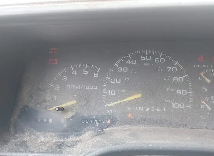 1998 CHEVROLET GMT-400 Used VIN 1GCEK19R9WE147226 – dashboard 1998 CHEVROLET GMT-400 Used VIN 1GCEK19R9WE147226 – dashboard