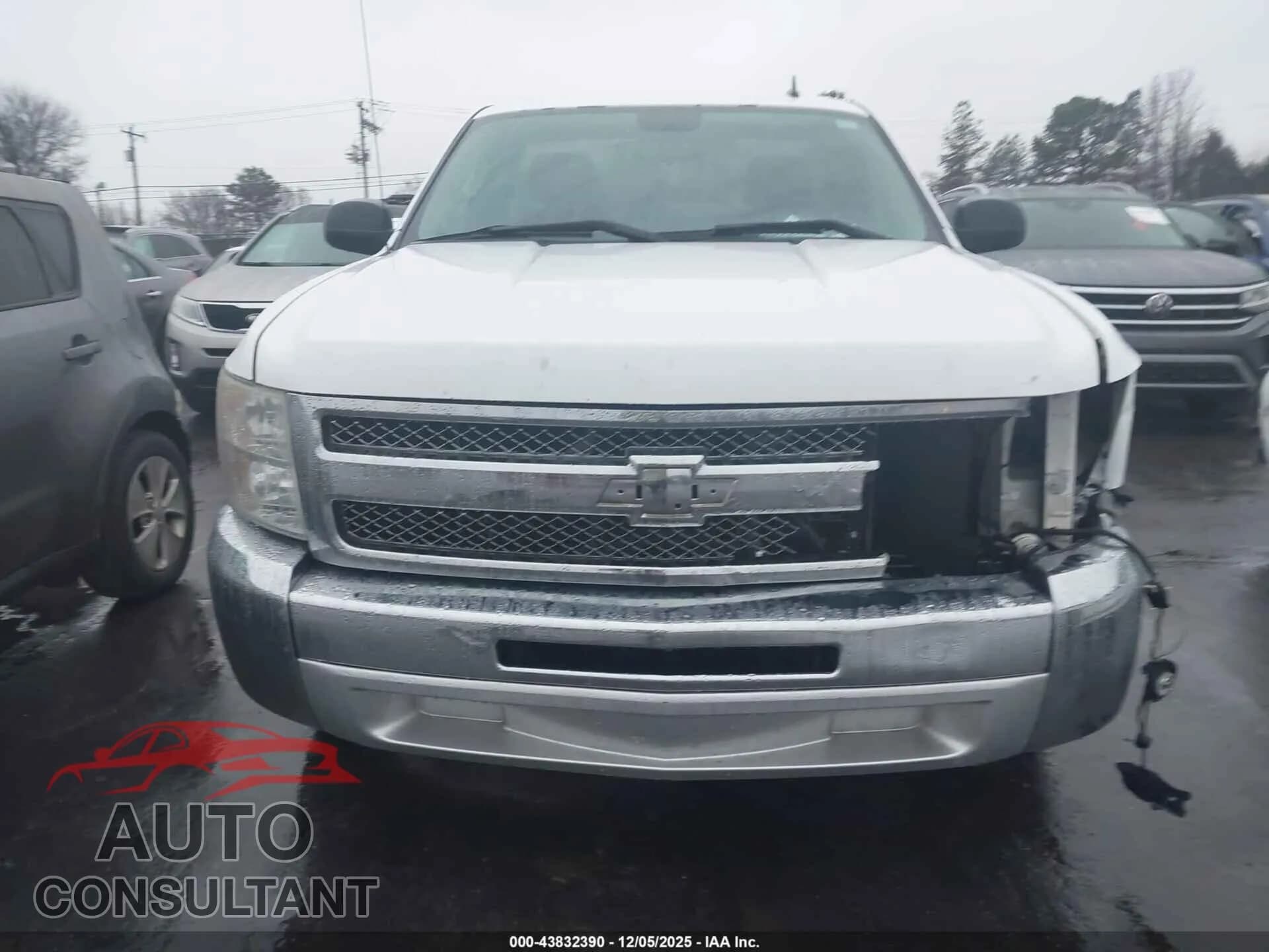 2013 CHEVROLET SILVERADO 1500 Damaged VIN 1GCNCSEA0DZ380064 – photo 12 2013 CHEVROLET SILVERADO 1500 Damaged VIN 1GCNCSEA0DZ380064 – photo 12