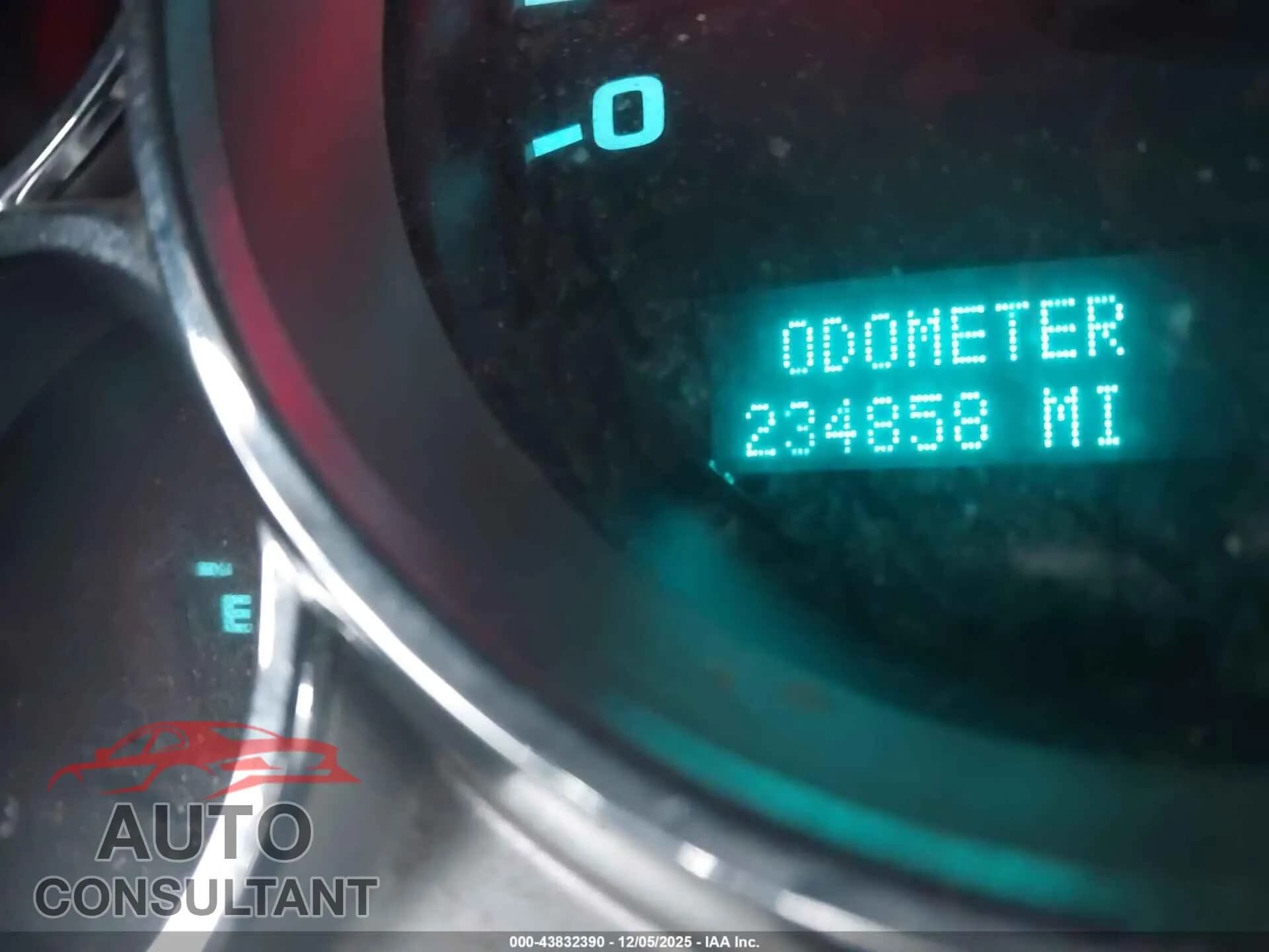 2013 CHEVROLET SILVERADO 1500 Damaged VIN 1GCNCSEA0DZ380064 – photo 15 2013 CHEVROLET SILVERADO 1500 Damaged VIN 1GCNCSEA0DZ380064 – photo 15