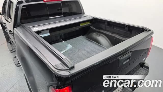2022 Chevrolet Real New Colorado 3.6 Z71-X Midnight 4WD Sold VIN 1GCPT9EN4N1279291 – side profile 2022 Chevrolet Real New Colorado 3.6 Z71-X Midnight 4WD Sold VIN 1GCPT9EN4N1279291 – side profile