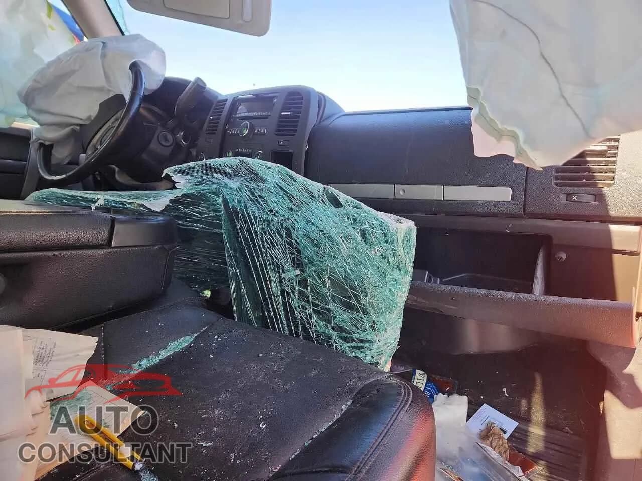 2011 CHEVROLET ALL Models Damaged VIN 1GCRKSE33BZ220652 – undercarriage 2011 CHEVROLET ALL Models Damaged VIN 1GCRKSE33BZ220652 – undercarriage