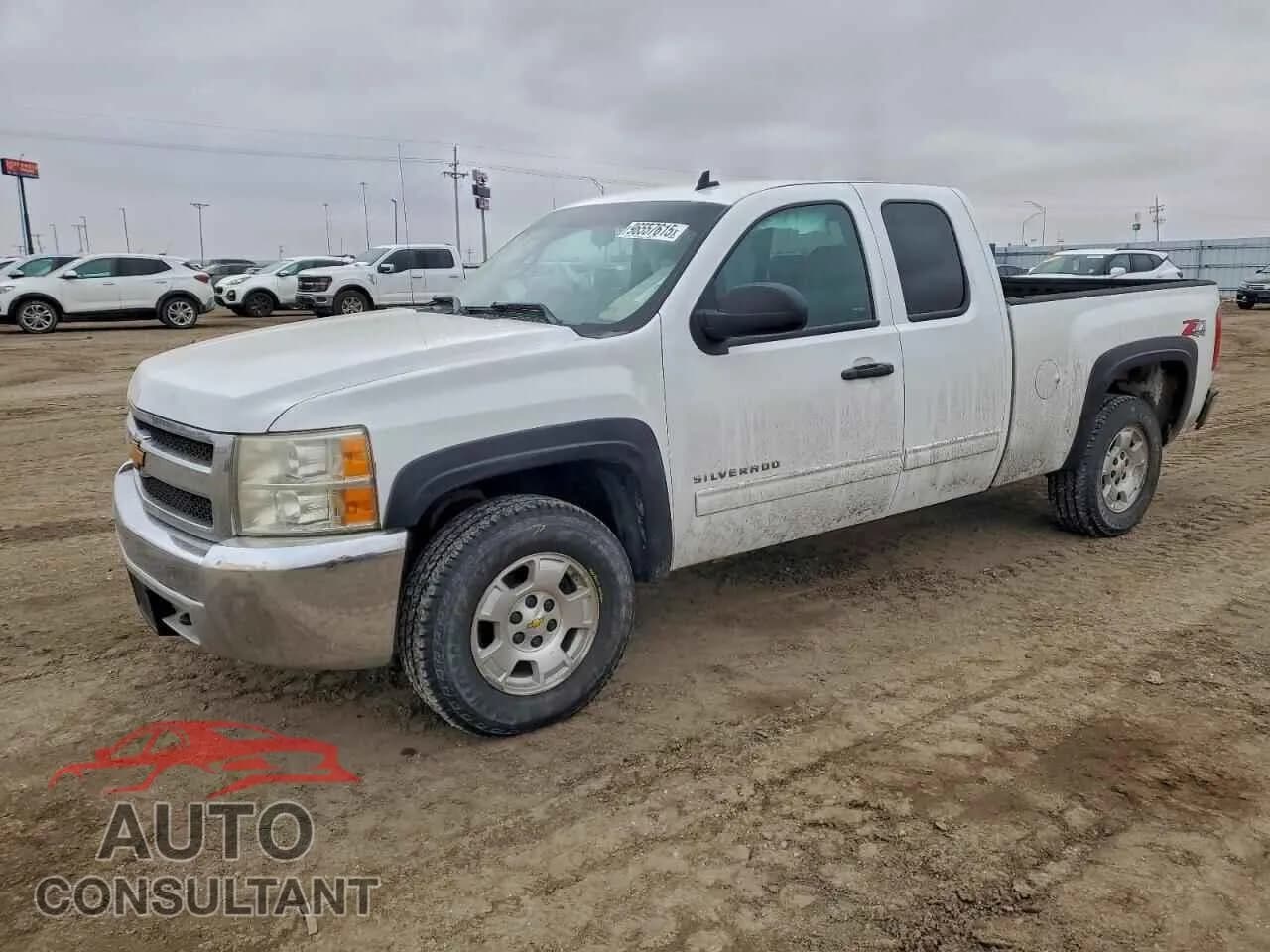 2013 CHEVROLET ALL Models Damaged VIN 1GCRKSE77DZ262313 – front exterior 2013 CHEVROLET ALL Models Damaged VIN 1GCRKSE77DZ262313 – front exterior