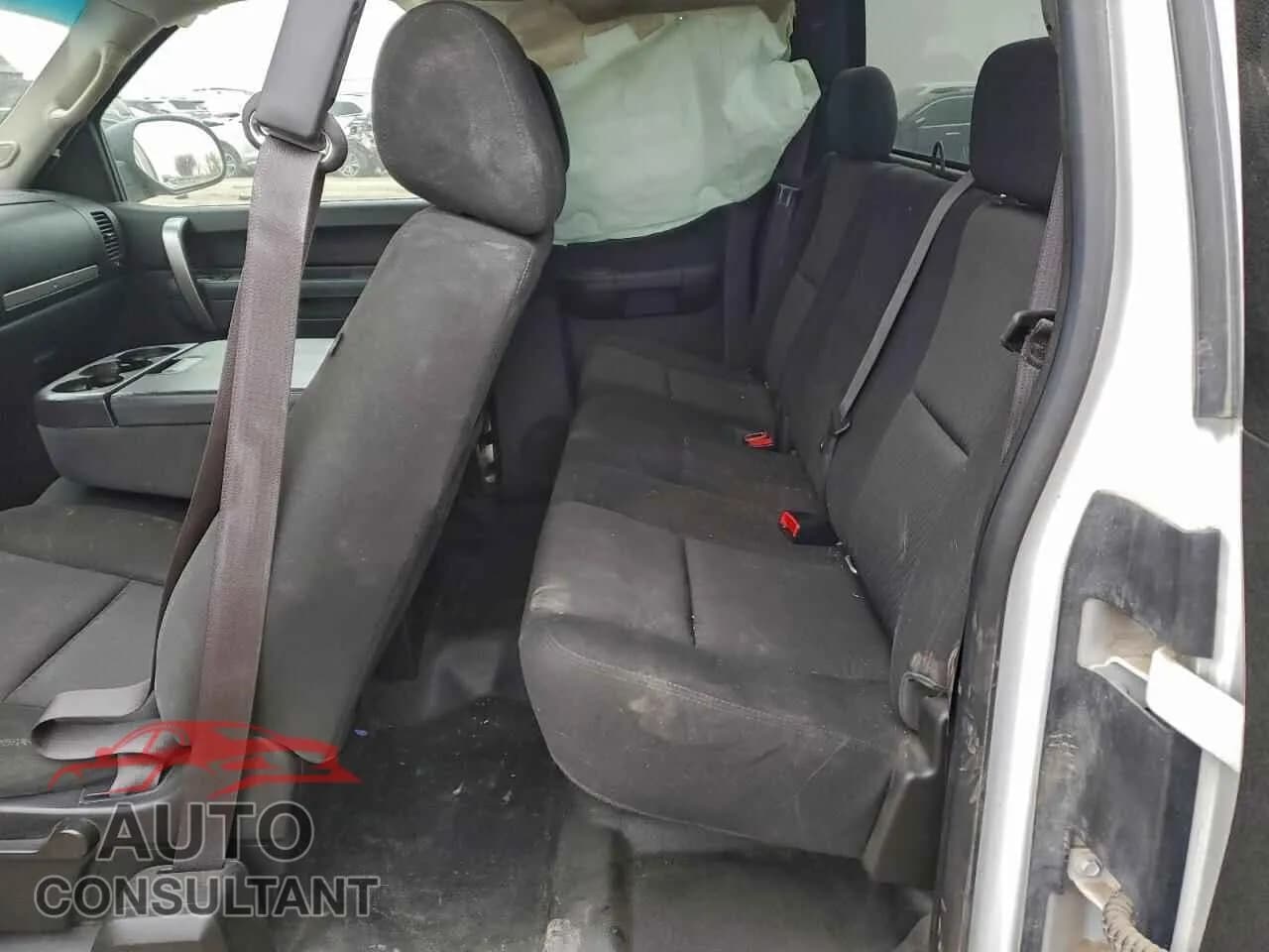 2013 CHEVROLET ALL Models Damaged VIN 1GCRKSE77DZ262313 – odometer reading 2013 CHEVROLET ALL Models Damaged VIN 1GCRKSE77DZ262313 – odometer reading