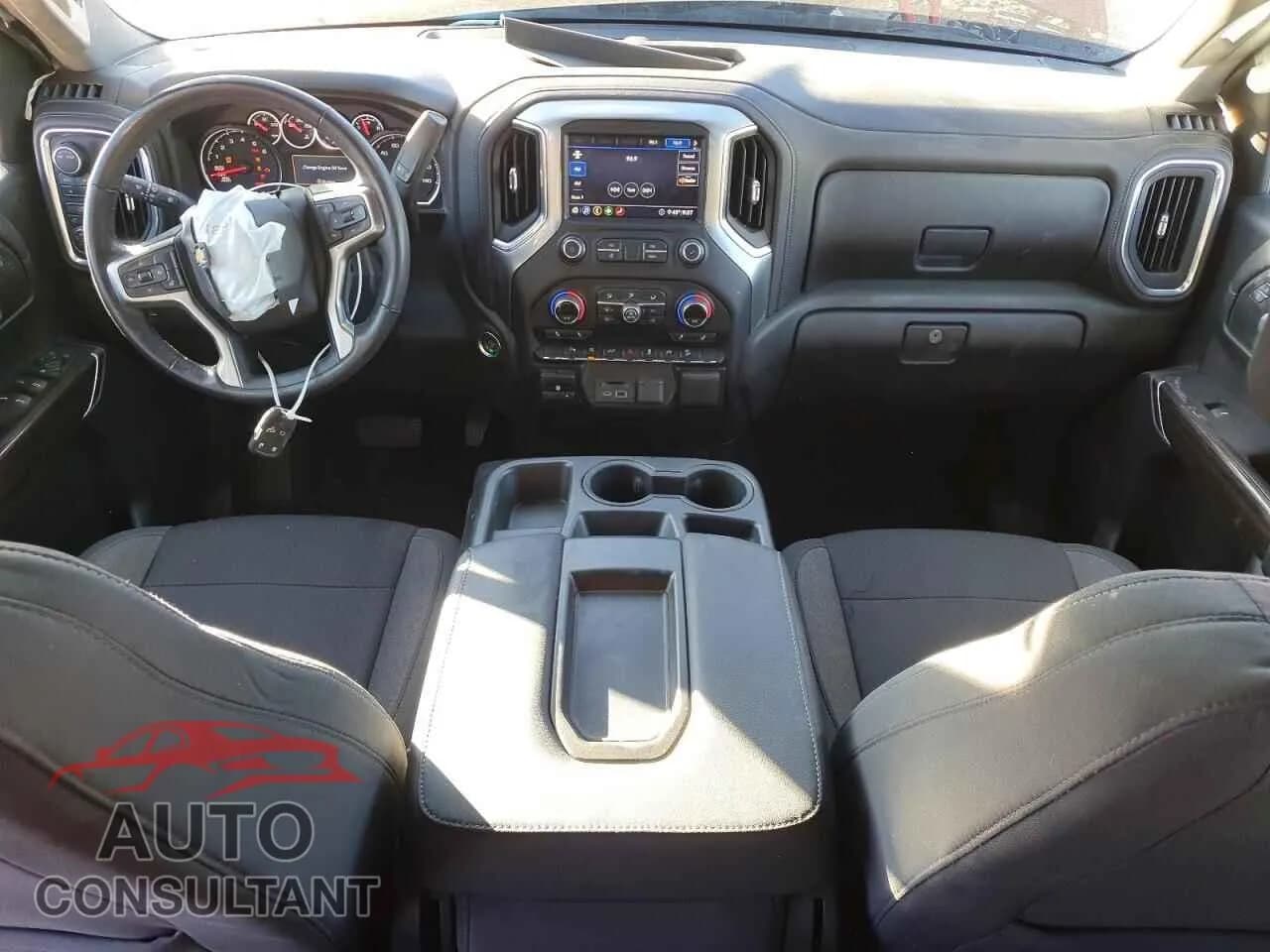 2020 CHEVROLET All Models Damaged VIN 1GCRYDED2LZ322769 – undercarriage 2020 CHEVROLET All Models Damaged VIN 1GCRYDED2LZ322769 – undercarriage