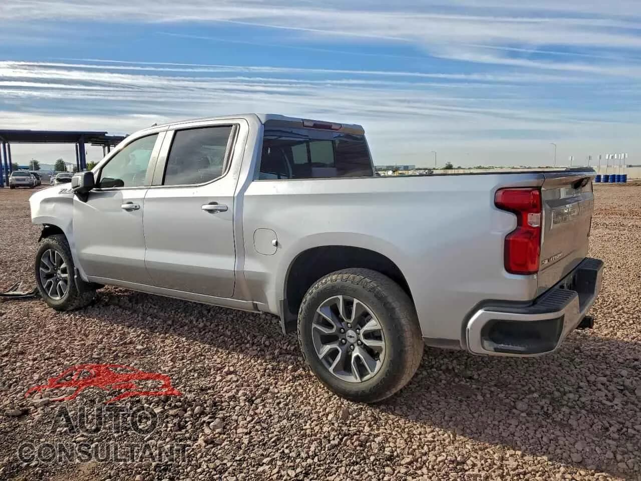 2022 CHEVROLET ALL Models Damaged VIN 1GCUDEET1NZ564944 – rear exterior 2022 CHEVROLET ALL Models Damaged VIN 1GCUDEET1NZ564944 – rear exterior