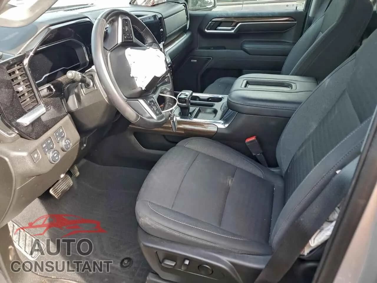 2022 CHEVROLET ALL Models Damaged VIN 1GCUDEET1NZ564944 – exterior detail 2022 CHEVROLET ALL Models Damaged VIN 1GCUDEET1NZ564944 – exterior detail