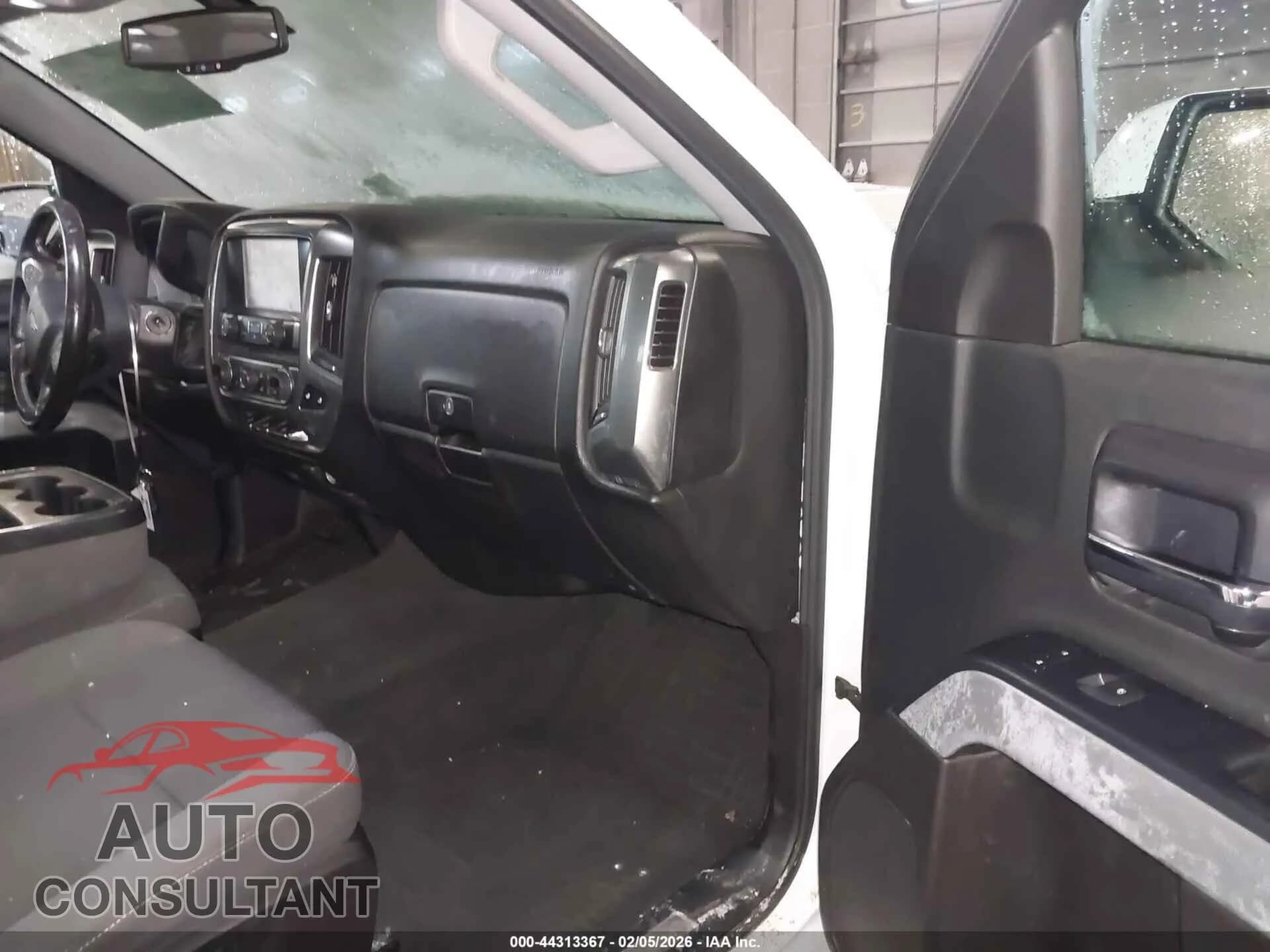 2018 CHEVROLET SILVERADO 1500 Used VIN 1GCVKREC6JZ245731 – interior seats 2018 CHEVROLET SILVERADO 1500 Used VIN 1GCVKREC6JZ245731 – interior seats