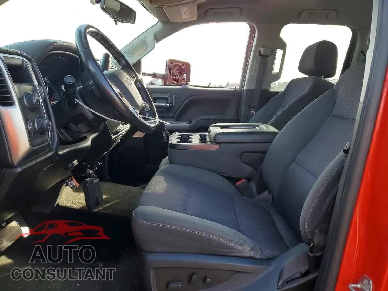 2018 CHEVROLET SILVERADO Used VIN 1GCVKREH8JZ250070 – exterior detail 2018 CHEVROLET SILVERADO Used VIN 1GCVKREH8JZ250070 – exterior detail