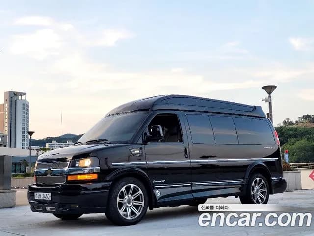 2018 Chevrolet Express Van 6.0 Sold VIN 1GCWGAFG9J1289830 – engine bay 2018 Chevrolet Express Van 6.0 Sold VIN 1GCWGAFG9J1289830 – engine bay