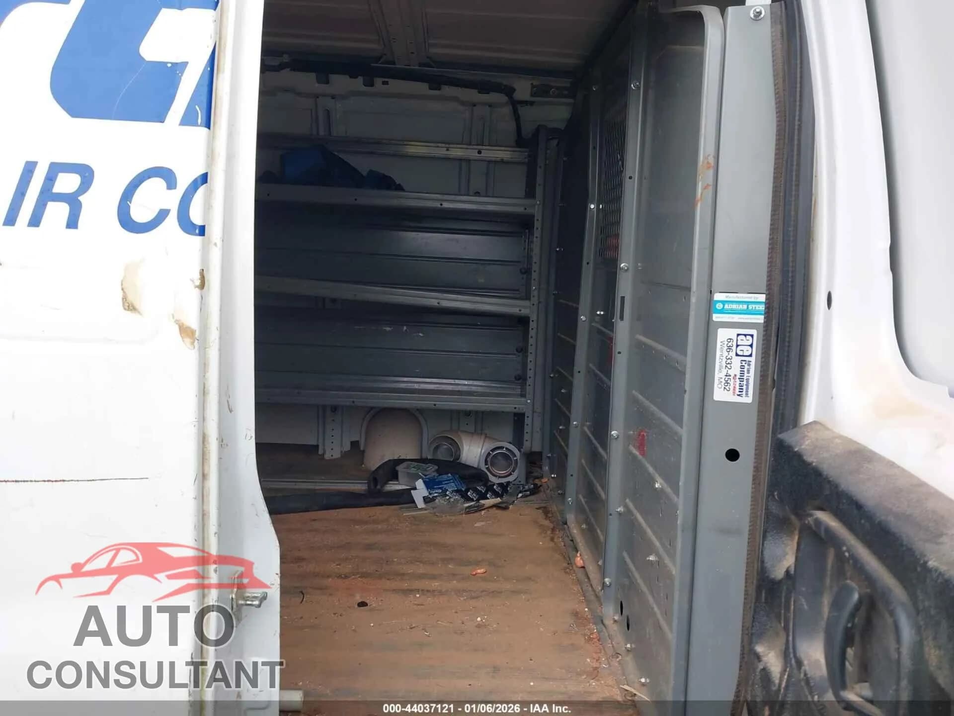 2014 CHEVROLET EXPRESS 2500 Damaged VIN 1GCWGFBA4E1209841 – undercarriage 2014 CHEVROLET EXPRESS 2500 Damaged VIN 1GCWGFBA4E1209841 – undercarriage