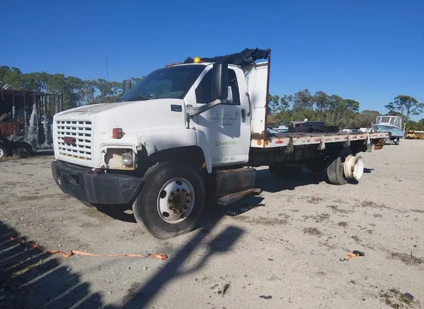 2005 GMC C7 Used VIN 1GDJ7C1C95F530431 – dashboard 2005 GMC C7 Used VIN 1GDJ7C1C95F530431 – dashboard