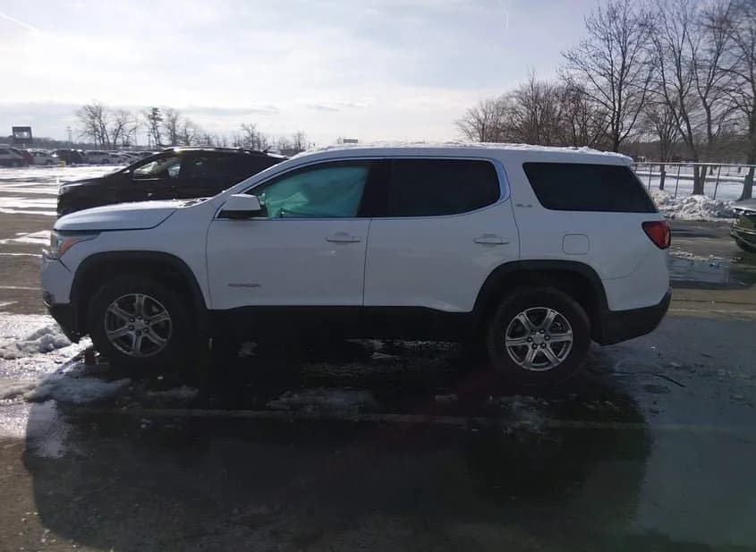 2018 GMC Acadia Used VIN 1GKKNRLAXJZ119761 – interior seats 2018 GMC Acadia Used VIN 1GKKNRLAXJZ119761 – interior seats