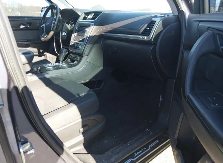 2013 GMC Acadia Used VIN 1GKKVPKD4DJ203982 – exterior detail 2013 GMC Acadia Used VIN 1GKKVPKD4DJ203982 – exterior detail