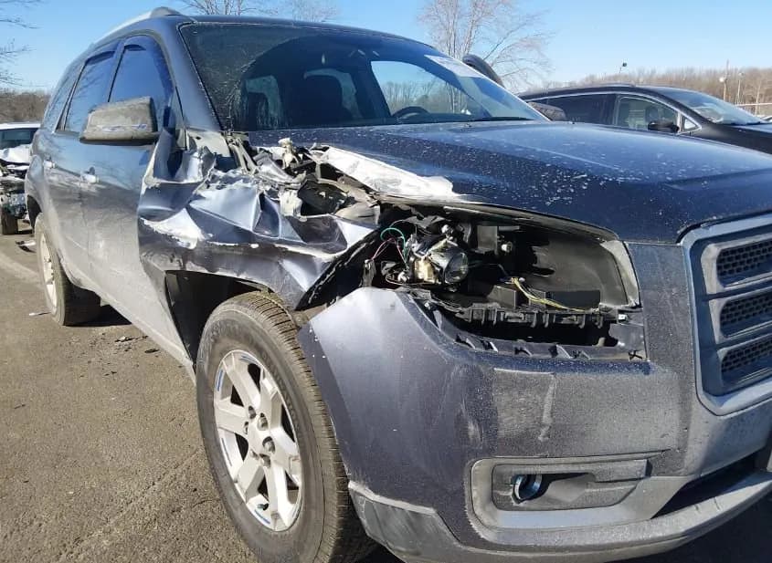 2013 GMC Acadia Used VIN 1GKKVPKD4DJ203982 – trunk area 2013 GMC Acadia Used VIN 1GKKVPKD4DJ203982 – trunk area