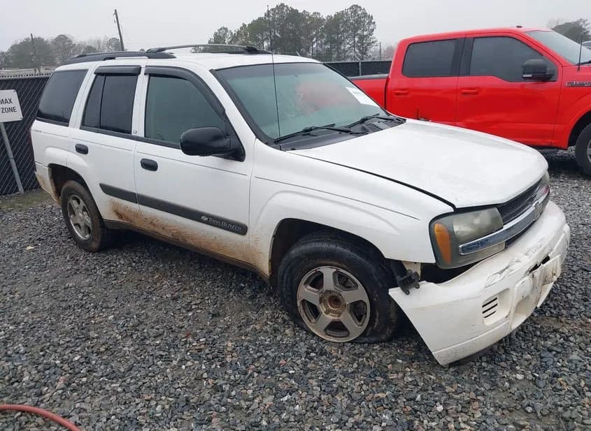 2004 CHEVROLET Trailblazer Used VIN 1GNDS13S342224475 – side profile 2004 CHEVROLET Trailblazer Used VIN 1GNDS13S342224475 – side profile