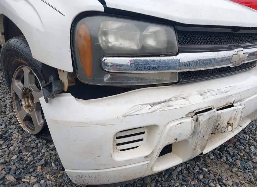 2004 CHEVROLET Trailblazer Used VIN 1GNDS13S342224475 – interior seats 2004 CHEVROLET Trailblazer Used VIN 1GNDS13S342224475 – interior seats