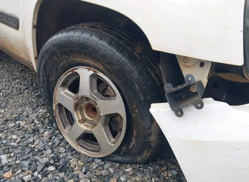 2004 CHEVROLET Trailblazer Used VIN 1GNDS13S342224475 – photo 13 2004 CHEVROLET Trailblazer Used VIN 1GNDS13S342224475 – photo 13