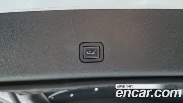 2023 Chevrolet Traverse 3.6 AWD Redline Sold VIN 1GNEV9KW2PJ128099 – trunk area 2023 Chevrolet Traverse 3.6 AWD Redline Sold VIN 1GNEV9KW2PJ128099 – trunk area